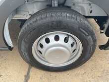 Ford Transit 350 EcoBlue Leader Luton 130ps A/C L=13ft 5" Euro 6 Taillift 