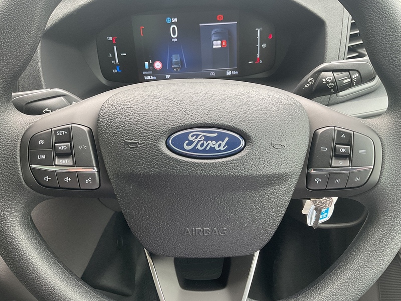Ford 350 EcoBlue Leader Luton 130ps A/C L=13ft 5