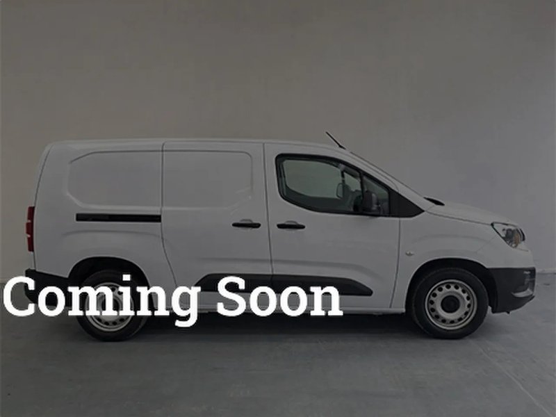 Vauxhall Turbo D 2300 Edition L2 H1 LWB 1.5 100PS EURO 6