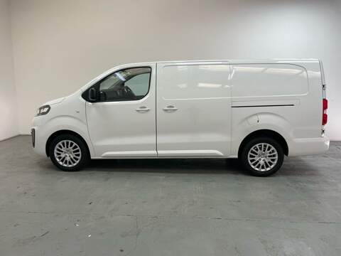 Vauxhall Vivaro, Vivaro 2900 Pro L2 H1 LWB 1.5D 100PS EURO 6
