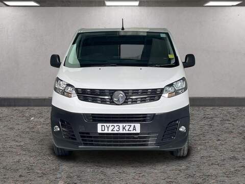 Vauxhall Vivaro, Vivaro 2.0 Turbo D 3100 Dynamic Panel Van 6dr Diesel Auto L1 H1 Euro 6 (s/s) (145 ps)