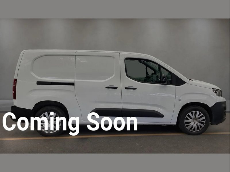 Peugeot 950 Pro Premium+ L2 H1 1.5 BlueHDi 130ps Euro 6
