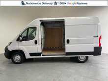 Peugeot Boxer 335 Professional Premium+ L2 H2 MWB 2.2 BlueHDi 140ps A/C EU6 