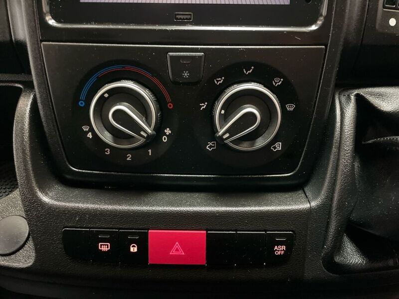 Peugeot 335 Professional Premium+ L2 H2 MWB 2.2 BlueHDi 140ps A/C EU6