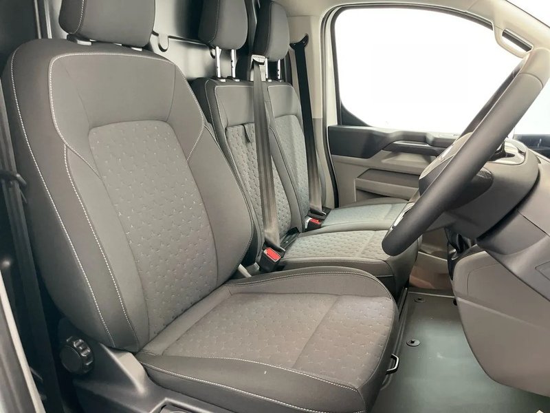 Ford 2.0 320 EcoBlue Limited L2 H1 A/C Euro 6 