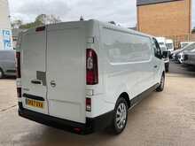 Nissan NV300 1.6 dCi 1.2t Acenta Panel Van 5dr Diesel Manual L2 H1 Euro 6 (120 ps) 