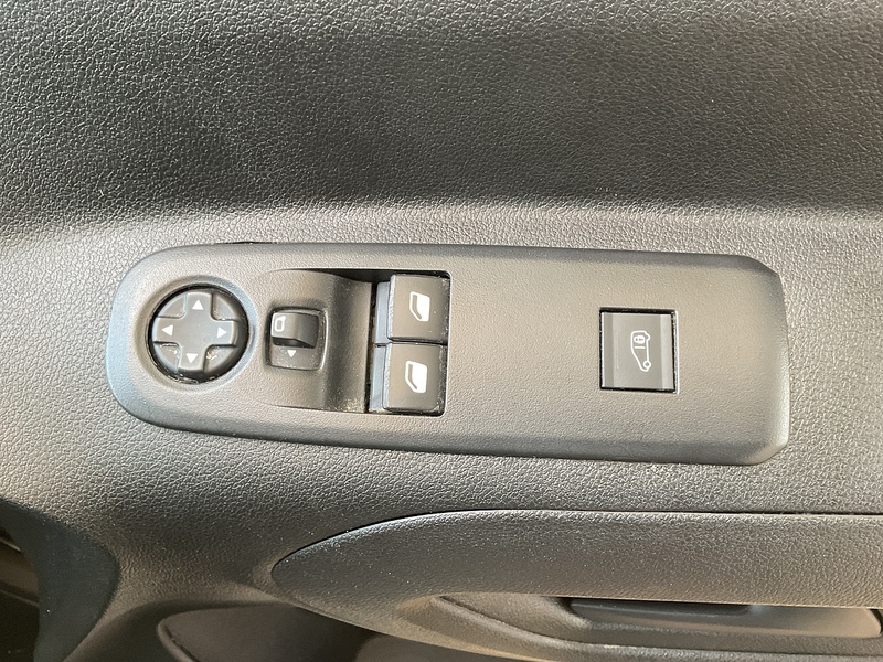 Peugeot 1.5 BlueHDi 1000 Professional Premium+ Euro 6 