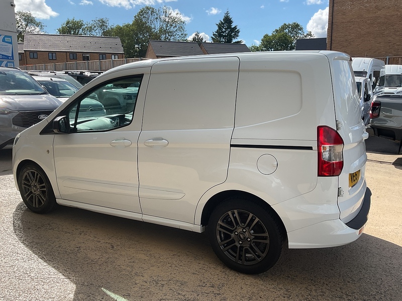 Ford 1.5 TDCi Sport Panel Van 5dr Diesel Manual L1 Euro 6 (95 ps)