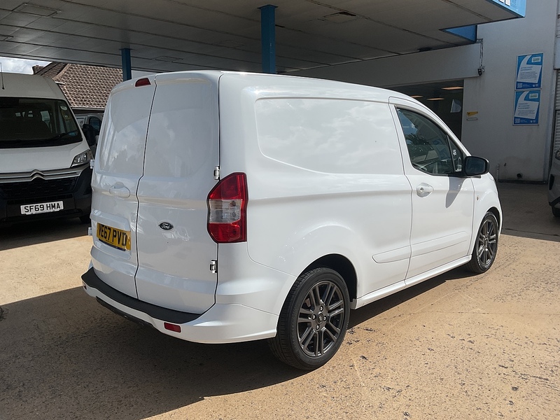 Ford 1.5 TDCi Sport Panel Van 5dr Diesel Manual L1 Euro 6 (95 ps)