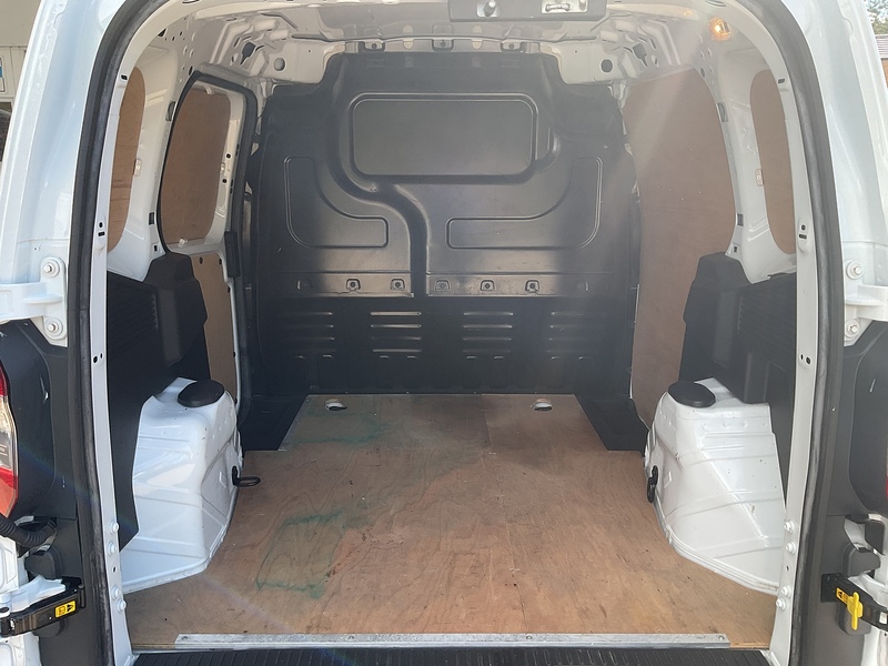 Ford 1.5 TDCi Sport Panel Van 5dr Diesel Manual L1 Euro 6 (95 ps)