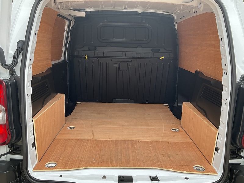 Peugeot Partner 1000 Professional Premium + 1.5 BlueHDi 100ps A/C