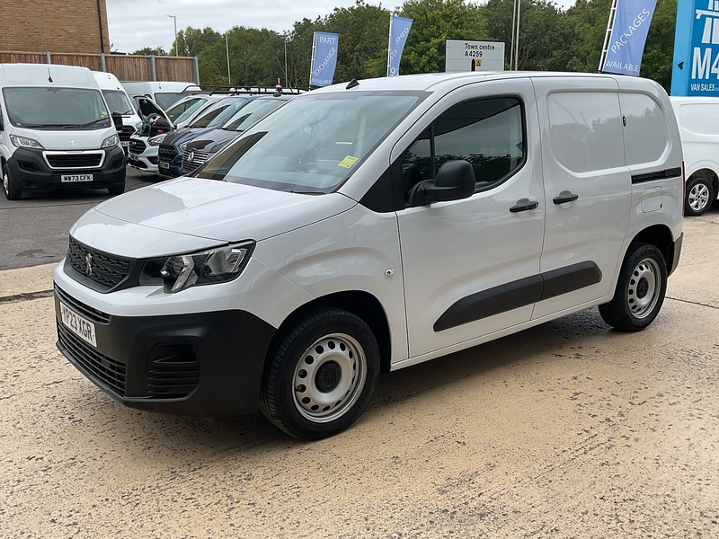 Peugeot Partner 1000 Professional Premium + 1.5 BlueHDi 100ps A/C