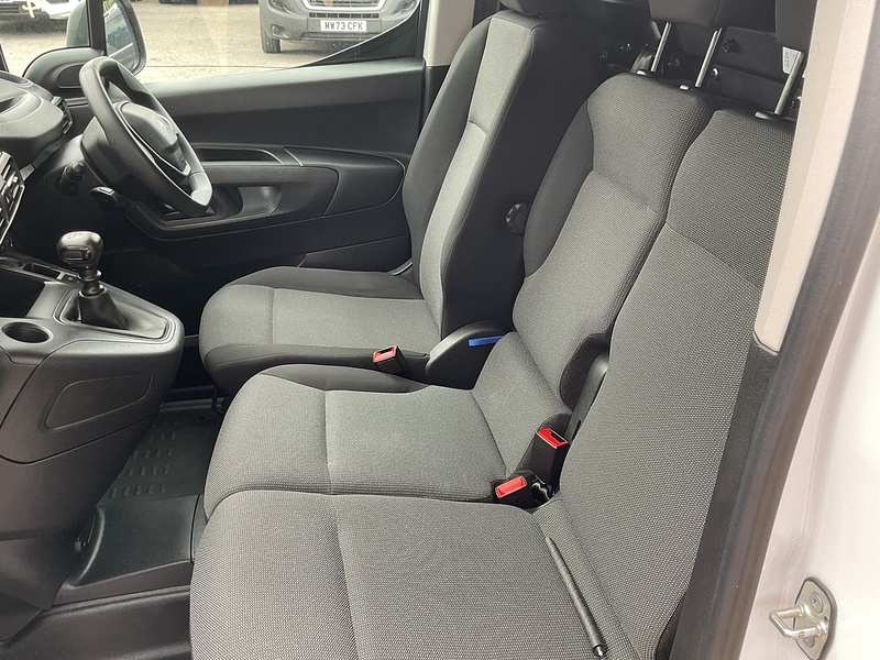 Peugeot Partner 1000 Professional Premium + 1.5 BlueHDi 100ps A/C