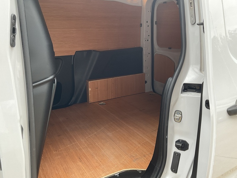 Peugeot Partner 1000 Professional Premium + 1.5 BlueHDi 100ps A/C