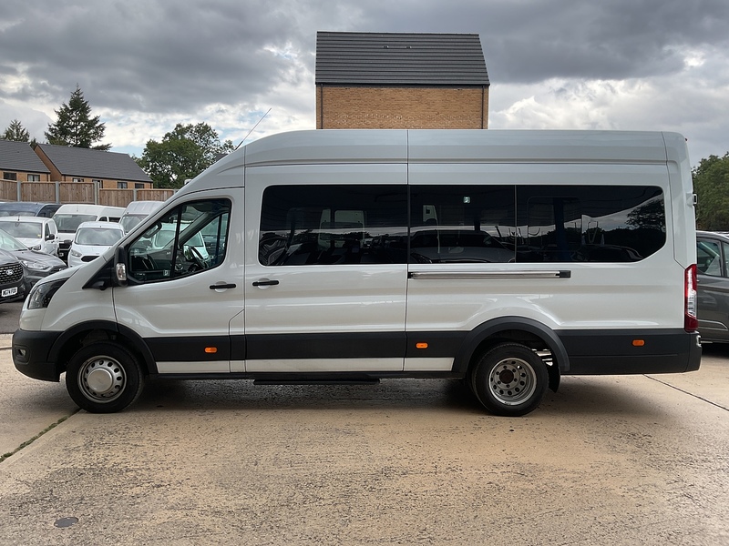 Ford 2.0 460 EcoBlue Trend Minibus Diesel Manual RWD L4 H3 Euro 6 (s/s) (17 Seat, DRW) (165 ps)