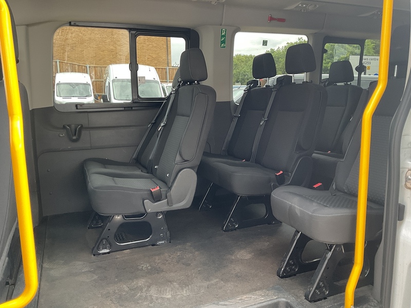 Ford 2.0 460 EcoBlue Trend Minibus Diesel Manual RWD L4 H3 Euro 6 (s/s) (17 Seat, DRW) (165 ps)