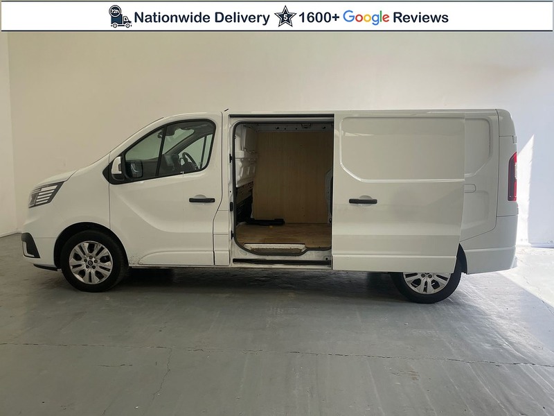 Renault Trafic LL30 Extra Blue DCI LWB 130ps
