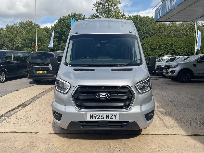 Ford 460 EcoBlue Limited Auto 17 Seat Minibus A/C Euro 6