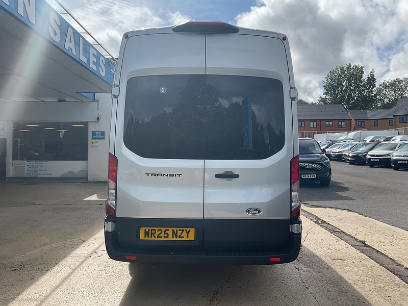 Ford 460 EcoBlue Limited Auto 17 Seat Minibus A/C Euro 6