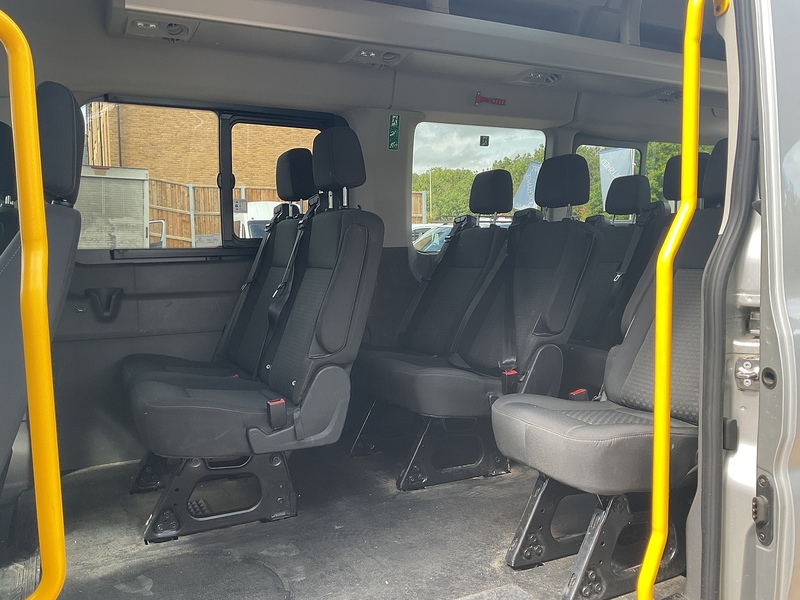 Ford 460 EcoBlue Limited Auto 17 Seat Minibus A/C Euro 6