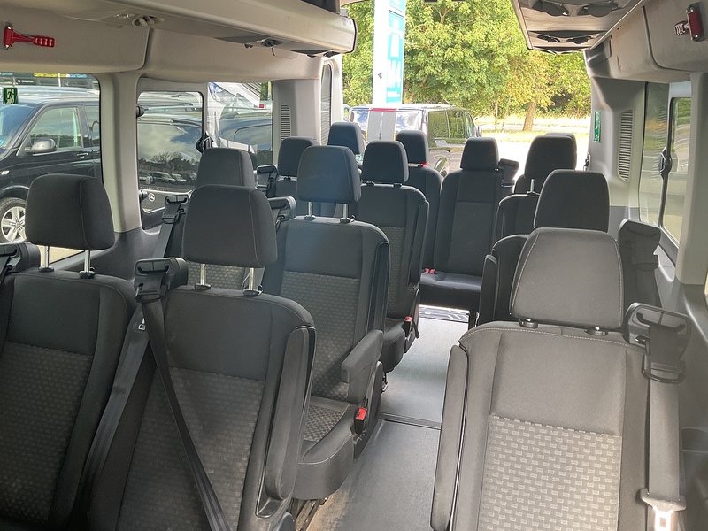 Ford 460 EcoBlue Limited Auto 17 Seat Minibus A/C Euro 6