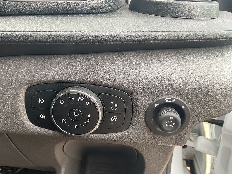 Ford 460 EcoBlue Trend Minibus Auto 17 Seat Minibus Euro 6 