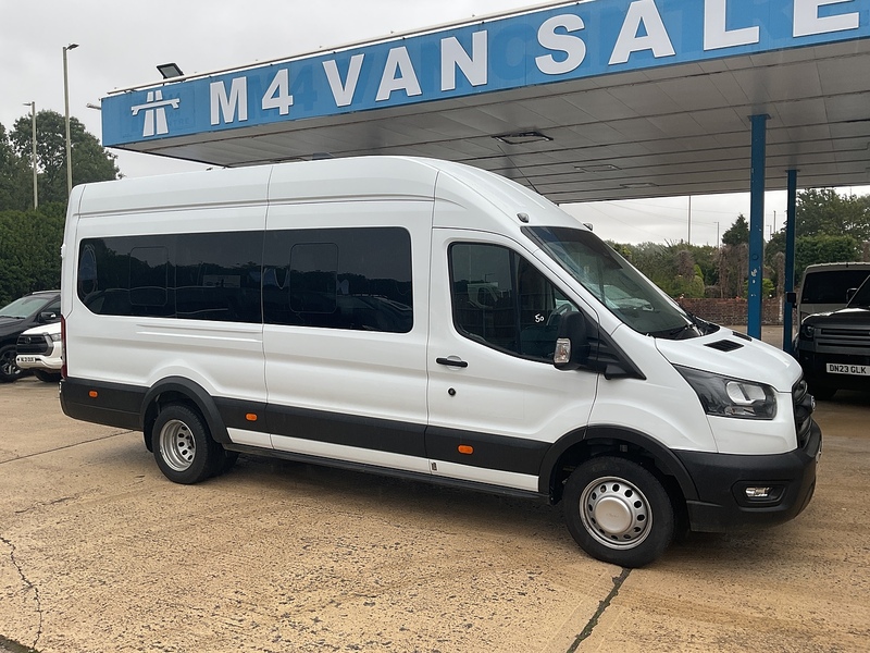 Ford 460 TREND ECOBLUE 17 SEAT MINIBUS A/C EURO 6