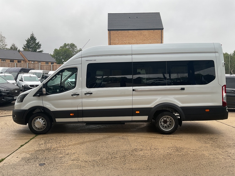 Ford 460 TREND ECOBLUE 17 SEAT MINIBUS A/C EURO 6