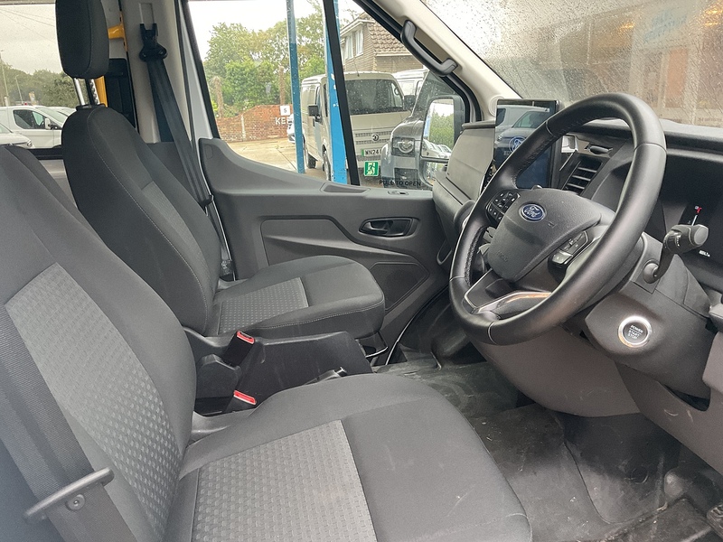Ford 460 TREND ECOBLUE 17 SEAT MINIBUS A/C EURO 6