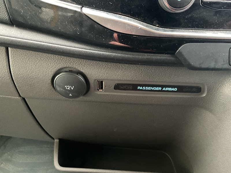 Ford 460 TREND ECOBLUE 17 SEAT MINIBUS A/C EURO 6