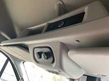 Ford Transit 460 EcoBlue Leader Minibus RWD L4 H3 Euro 6 17 Seat 