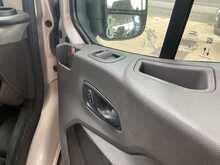 Ford Transit 460 EcoBlue Leader Minibus RWD L4 H3 Euro 6 17 Seat 