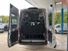 Ford Transit 460 EcoBlue Leader Minibus RWD L4 H3 Euro 6 17 Seat 