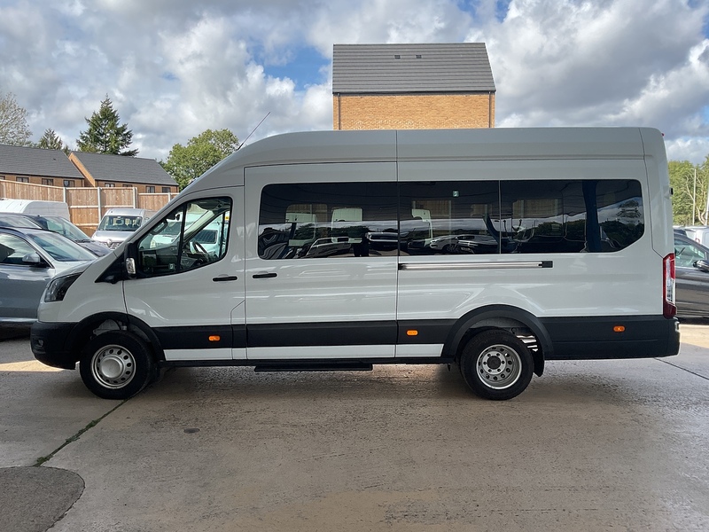 Ford 2.0 460 EcoBlue Leader Minibus Double Cab 5dr Diesel Manual RWD L4 H3 Euro 6 (s/s) (17 Seat, DRW) (165 ps)