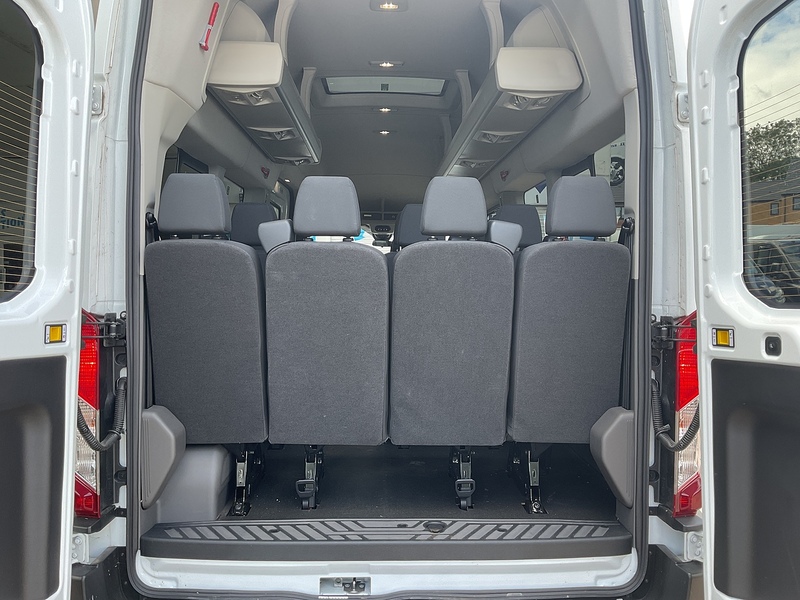 Ford 2.0 460 EcoBlue Leader Minibus Double Cab 5dr Diesel Manual RWD L4 H3 Euro 6 (s/s) (17 Seat, DRW) (165 ps)
