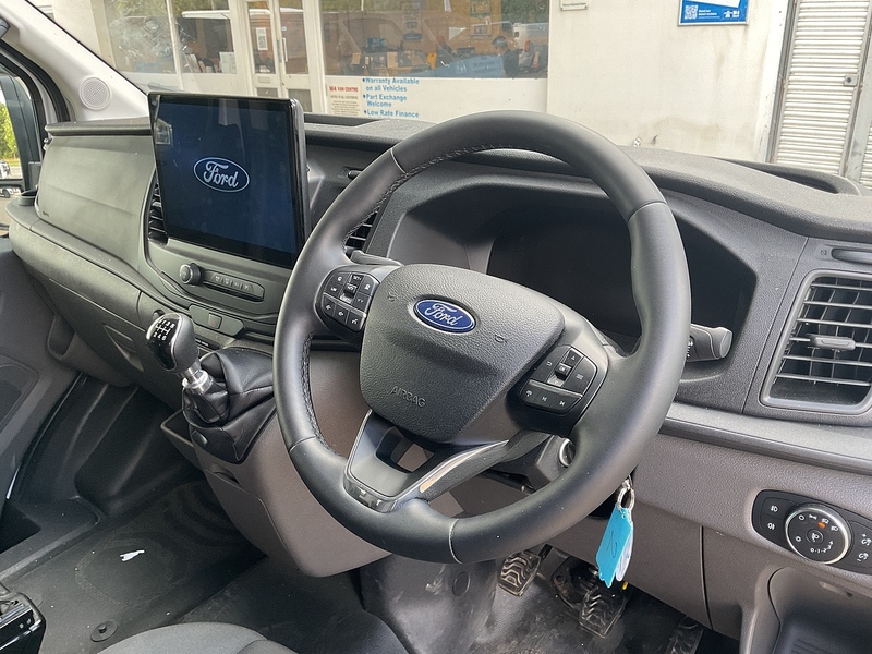 Ford 2.0 460 EcoBlue Leader Minibus Double Cab 5dr Diesel Manual RWD L4 H3 Euro 6 (s/s) (17 Seat, DRW) (165 ps)