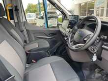 Ford Transit 2.0 460 EcoBlue Leader Minibus Double Cab 5dr Diesel Manual RWD L4 H3 Euro 6 (s/s) (17 Seat, DRW) 