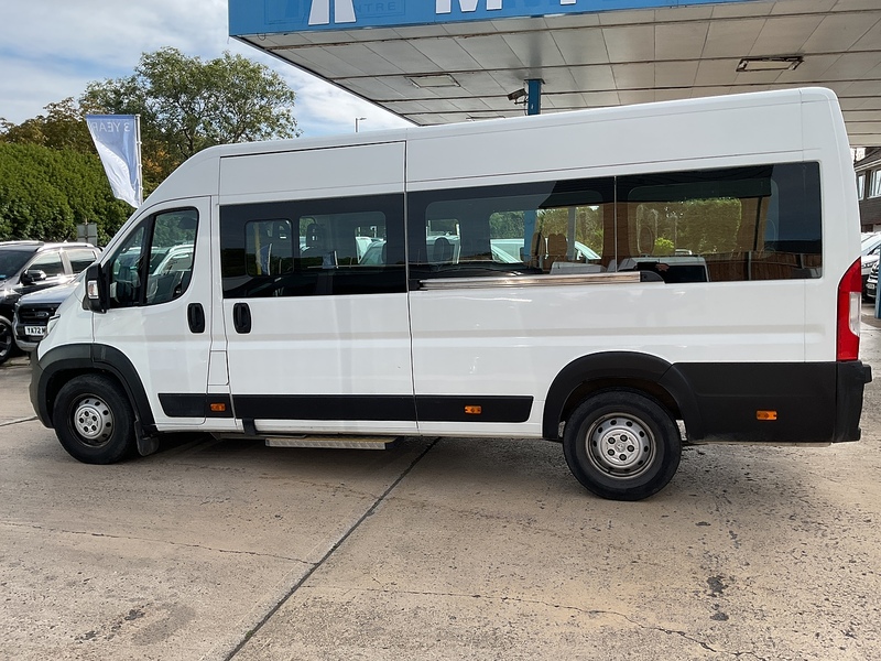 Peugeot 2.0 BlueHDi 440 17 Seat Minibus Diesel Manual L4 H2 Euro 6 (130 ps)