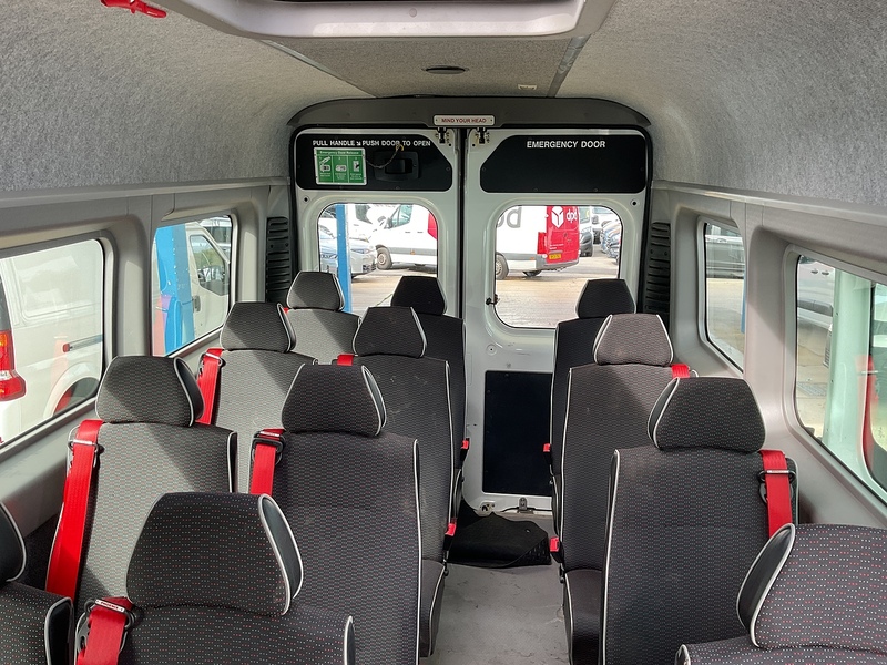 Peugeot 2.0 BlueHDi 440 17 Seat Minibus Diesel Manual L4 H2 Euro 6 (130 ps)