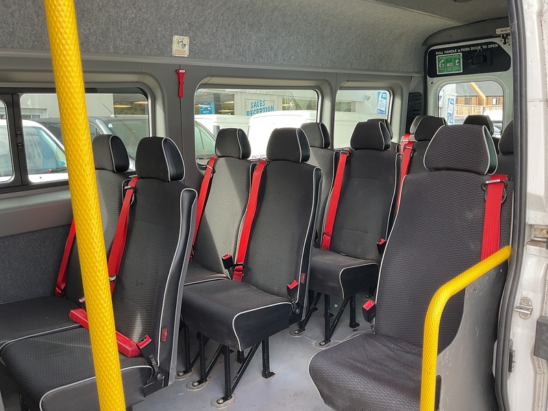 Peugeot 2.0 BlueHDi 440 17 Seat Minibus Diesel Manual L4 H2 Euro 6 (130 ps)