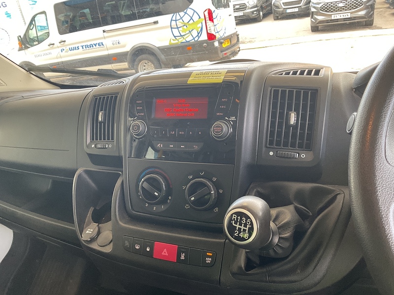 Peugeot 2.2 BlueHDi 440 S Diesel Manual L4 H2 Euro 6 (s/s) (140 ps)