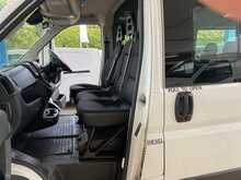 Peugeot Boxer 2.2 BlueHDi 440 S Diesel Manual L4 H2 Euro 6 (s/s) (140 ps) 