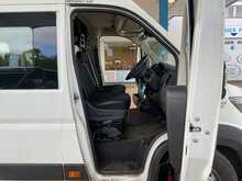 Peugeot Boxer 2.2 BlueHDi 440 S Diesel Manual L4 H2 Euro 6 (s/s) (140 ps) 