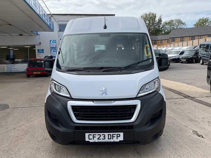 Peugeot 2.2 BlueHDi 335 Professional 14 Seat Minibus Diesel Manual L3 H2 Euro 6 (s/s) (140 ps)