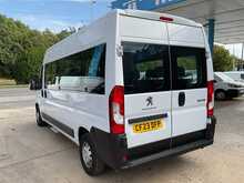 Peugeot Boxer 2.2 BlueHDi 335 Professional 14 Seat Minibus Diesel Manual L3 H2 Euro 6 (s/s) (140 ps) 