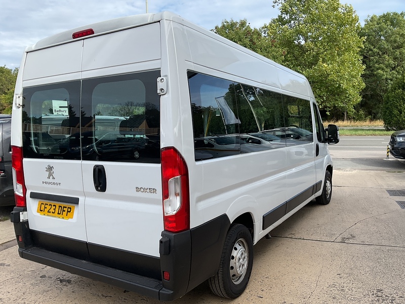 Peugeot 2.2 BlueHDi 335 Professional 14 Seat Minibus Diesel Manual L3 H2 Euro 6 (s/s) (140 ps)