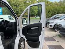 Peugeot Boxer 2.2 BlueHDi 335 Professional 14 Seat Minibus Diesel Manual L3 H2 Euro 6 (s/s) (140 ps) 
