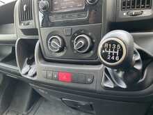 Peugeot Boxer 2.2 BlueHDi 335 Professional 14 Seat Minibus Diesel Manual L3 H2 Euro 6 (s/s) (140 ps) 