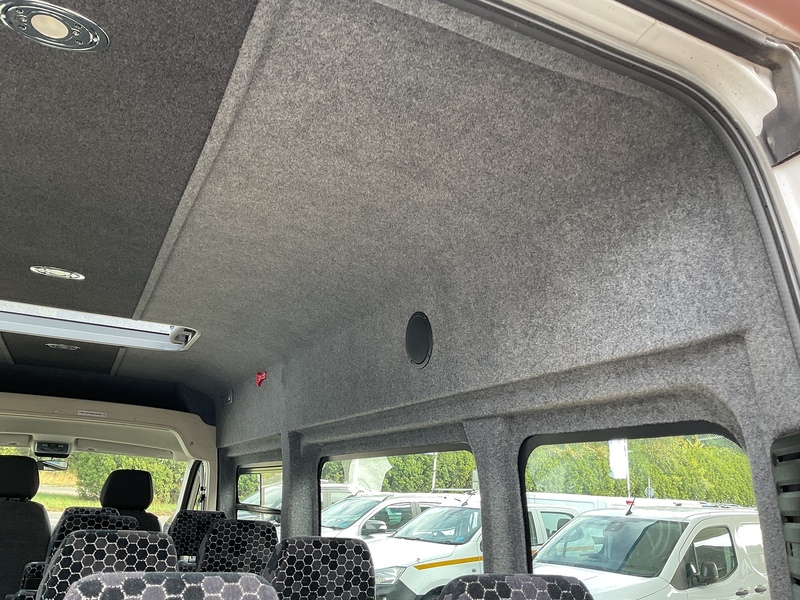 Peugeot 2.2 BlueHDi 335 Professional 14 Seat Minibus Diesel Manual L3 H2 Euro 6 (s/s) (140 ps)