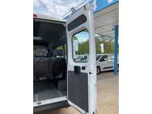 Peugeot Boxer 2.2 BlueHDi 335 Professional 14 Seat Minibus Diesel Manual L3 H2 Euro 6 (s/s) (140 ps) 